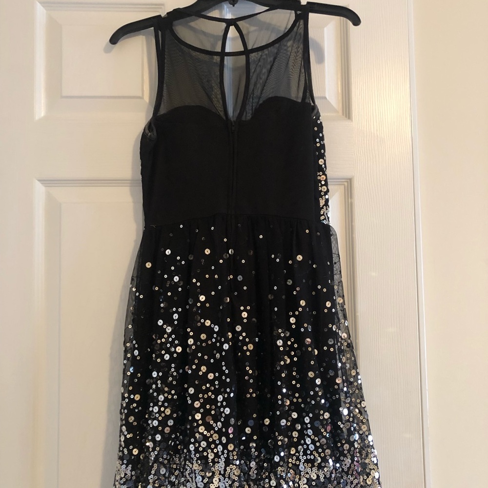 BEAUTIFUL DRESS